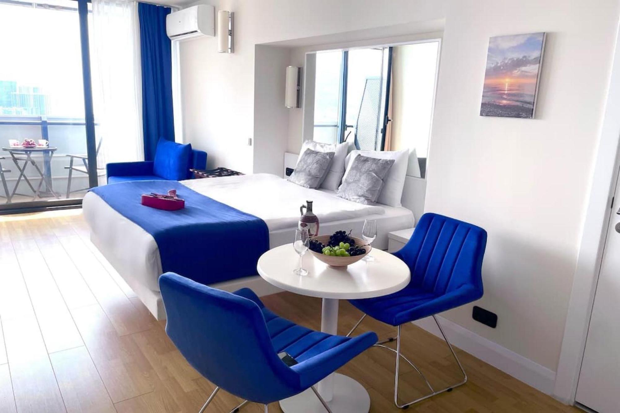 Sea View Orbi City Aparthotel Batumi Exterior photo